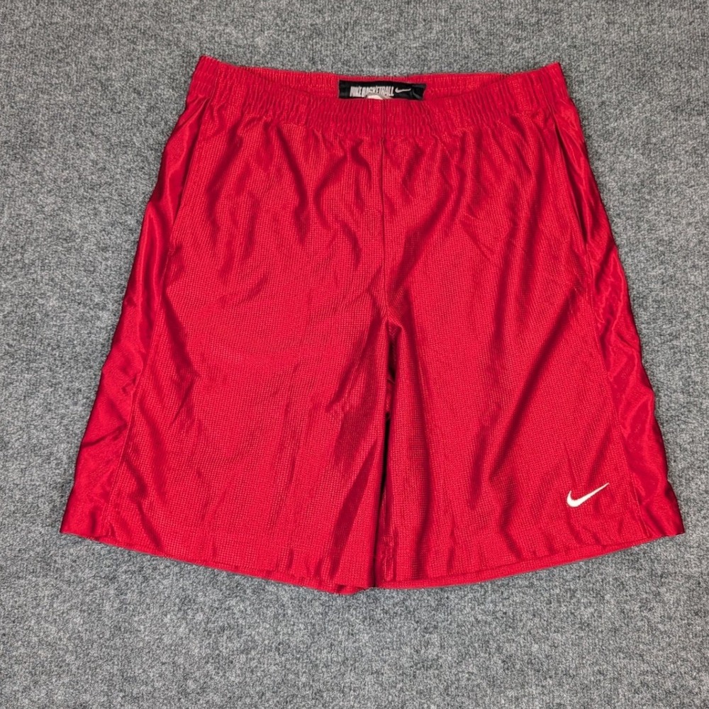 Nike Basketball Shorts Mens Medium Red Mesh Athletic Swoosh Embroidered Pockets